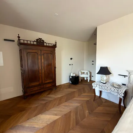Iucunde Appartement Montà